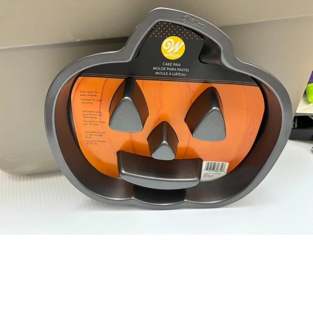 Pumpkin Shaped Cake Pan Non-Stick Steel Wilton 11